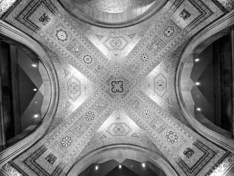 Hotels Surrounded by Priceless Art Vaults
