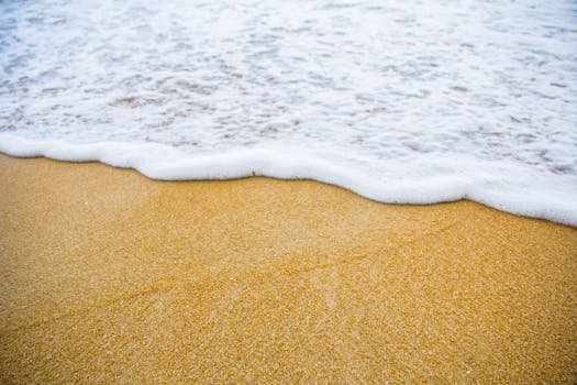 Resorts Surrounded by Golden Sand Plateaus