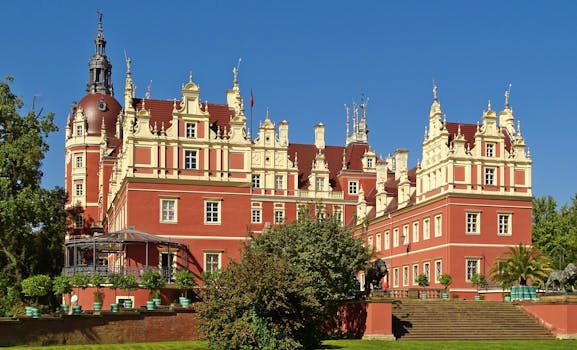 Villas Built Into Traditional Heritage Gardens